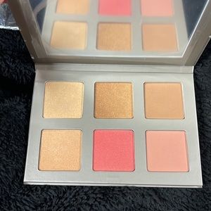 Iconic London Blaze Chaser Face Palette